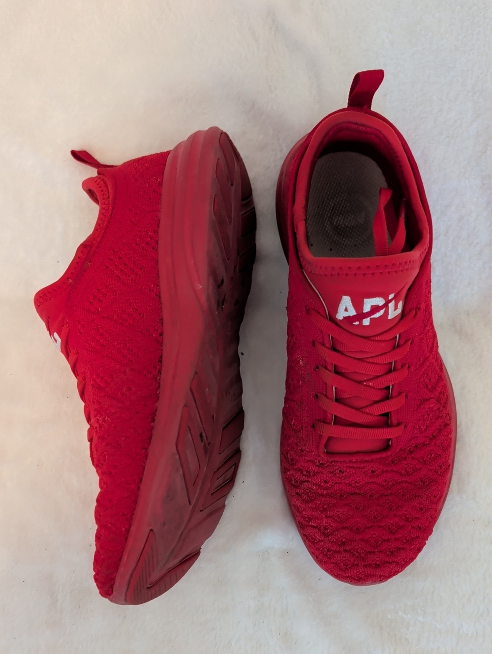 APL Women’s Techloom Phantom Athletic Sneakers in Red